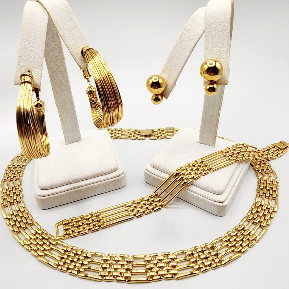VTG 1980s Gold Tone Jewelry Set Office Chic Necklace Bracelet Hoop Stud Earrings